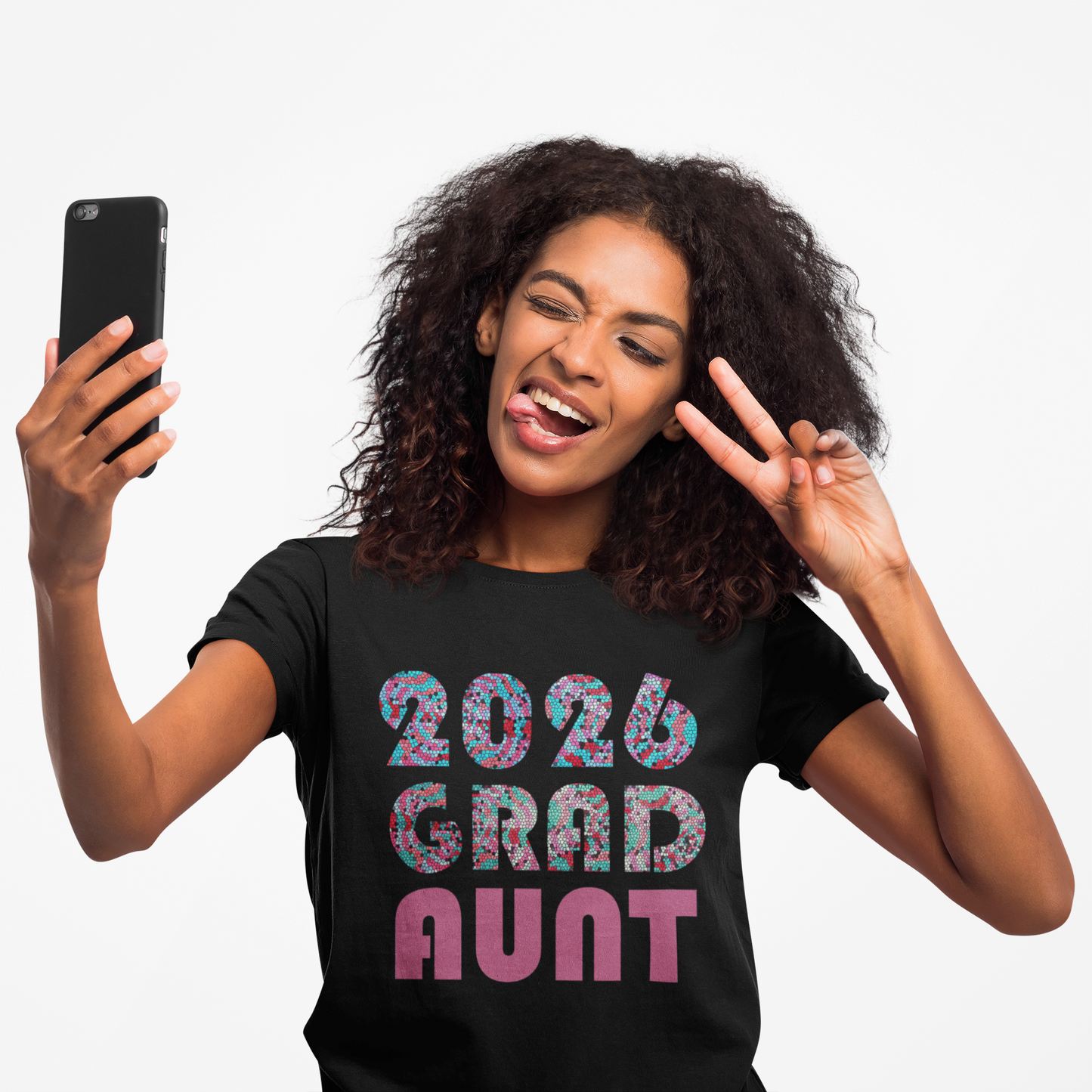 2026 Grad Aunt T-Shirt — Bold Retro Graduation Tee for Proud Aunts