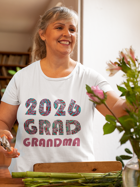2026 Grad Grandma T-Shirt — Bold Retro Graduation Tee for Proud Grandmas
