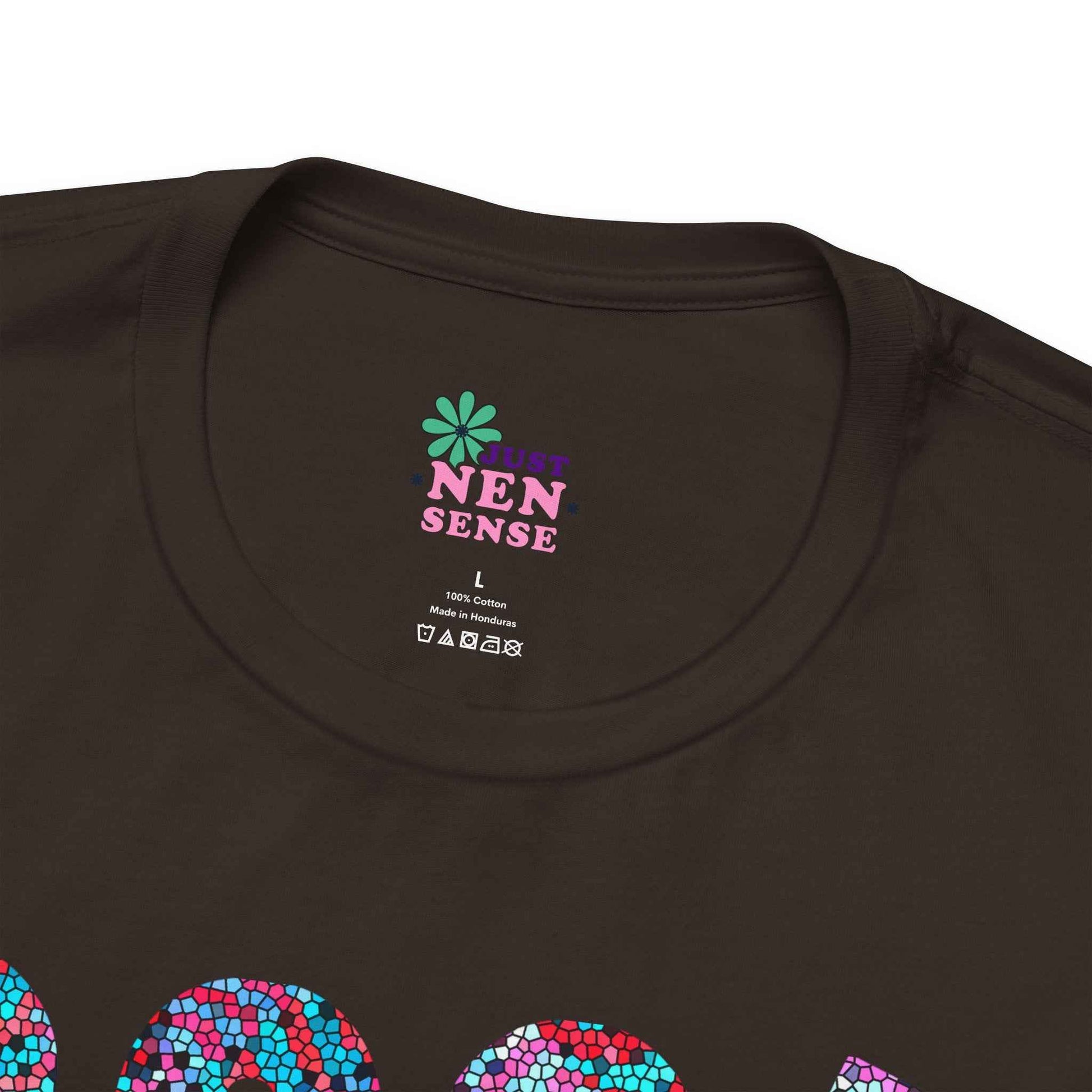 2026 Grad Aunt T-Shirt — Bold Retro Graduation Tee for Proud Aunts
